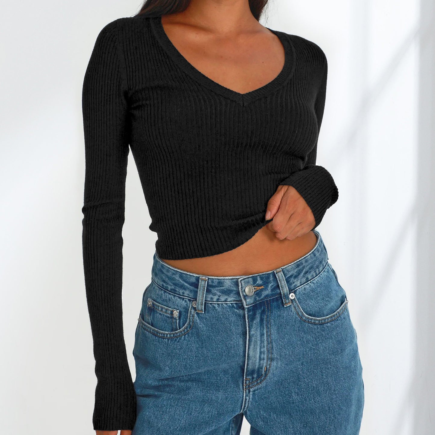 Allylee V neck Long Sleeved Top