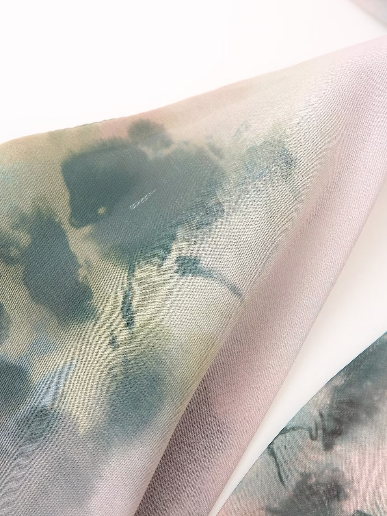 Twinie Halter Collar Printed Vest Skirt Set