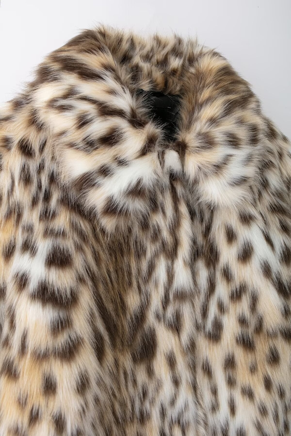 Leona Faux Fur Effect Thickened Warm Leopard Print Coat