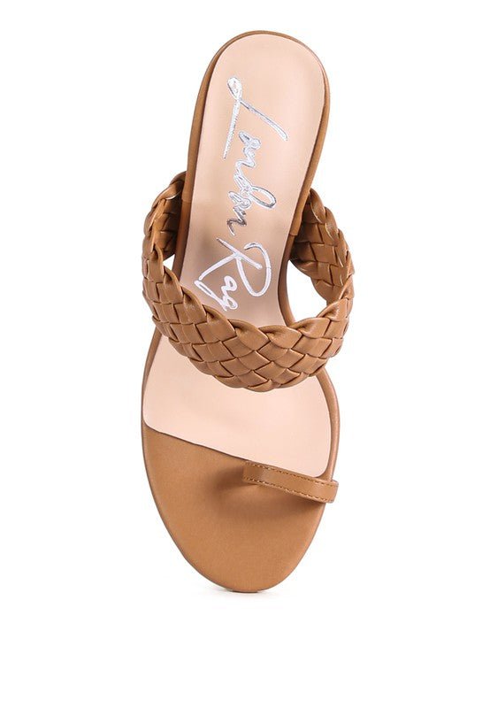 HIGH PERKS WOVEN STRAP TOE RING SANDALS - NUTRAL ATTIRE