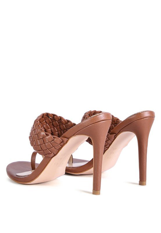 HIGH PERKS WOVEN STRAP TOE RING SANDALS - NUTRAL ATTIRE