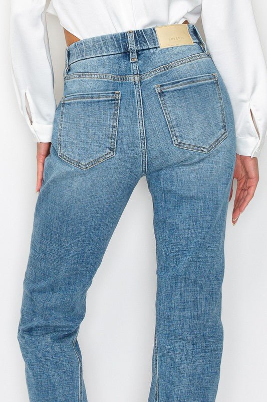 PLUS - TUMMY CONTROL HIGH RISE STRAIGHT JEANS - NUTRAL ATTIRE