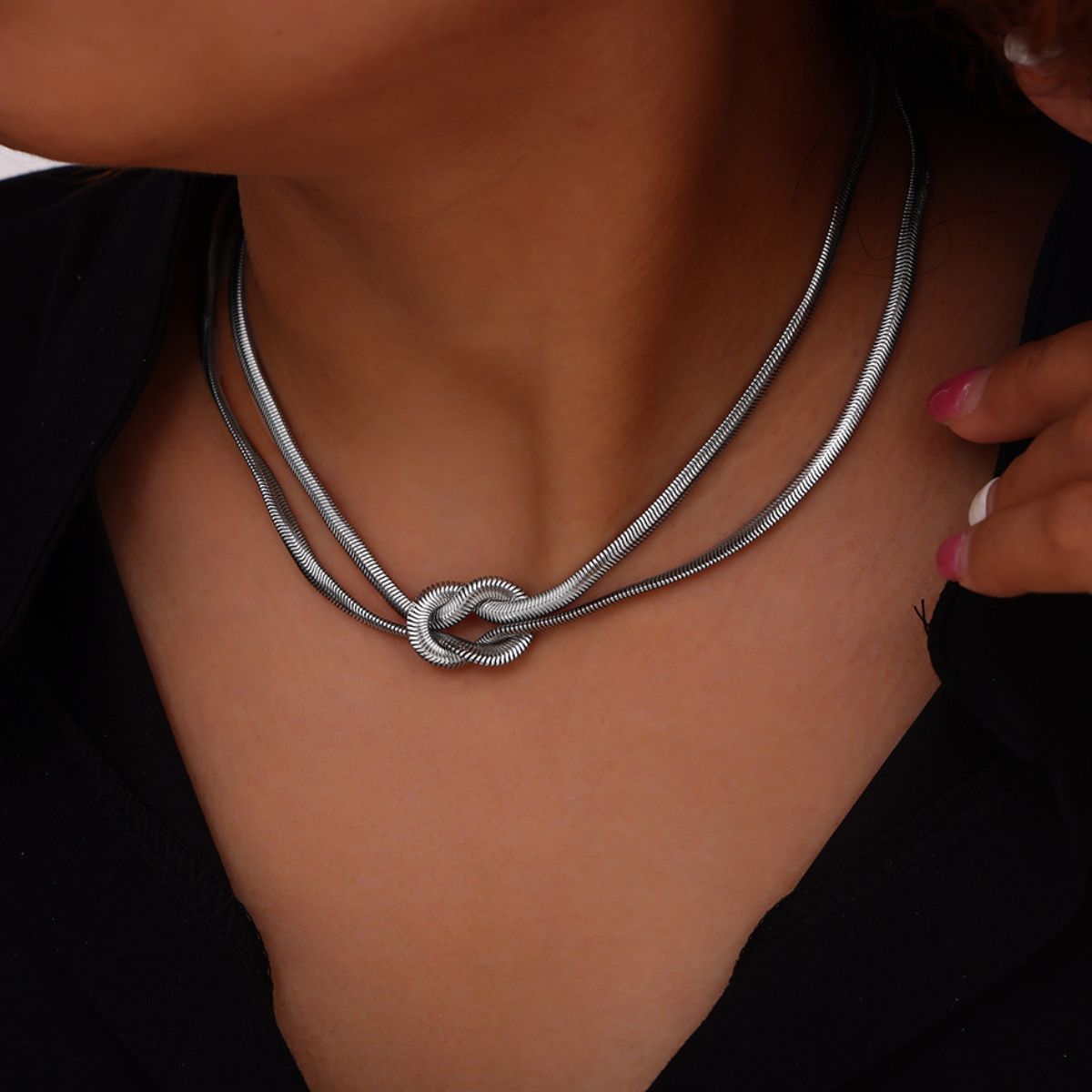 Titanium Steel Knot Necklace - NUTRAL ATTIRE